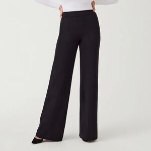 Spanx The Perfect Pant Wide Leg Pull on (Size M)